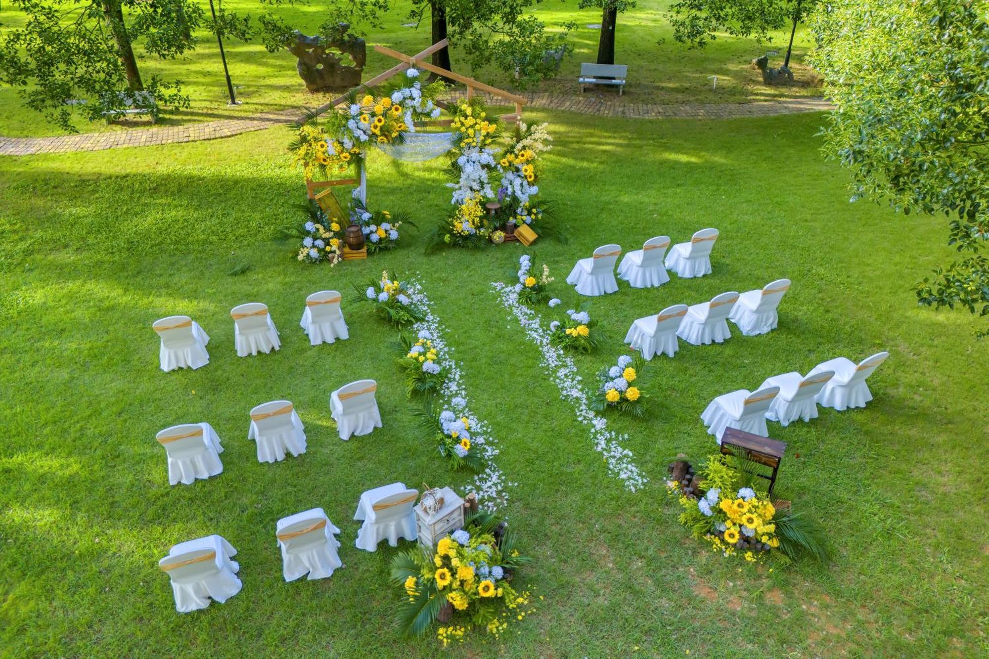โรงแรมมรอยัลการ์เด้น ตงกวน ภายนอก รูปภาพ